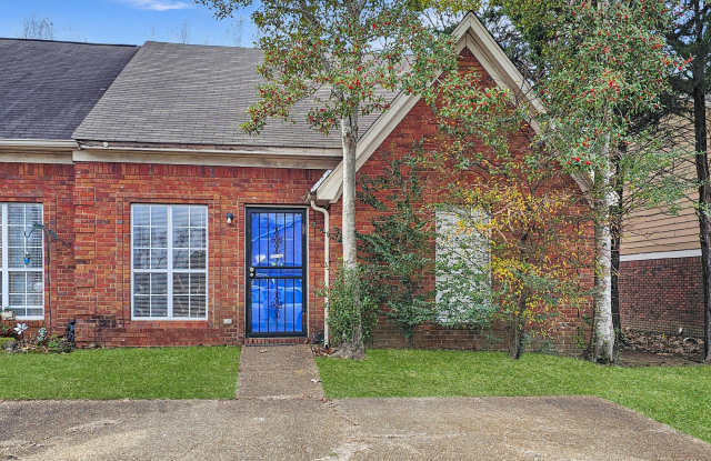 Photo of 355 Garden Walk