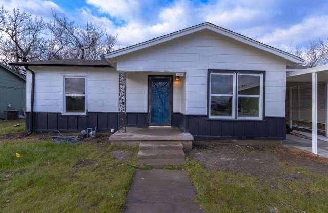 1105 Spring Branch Street