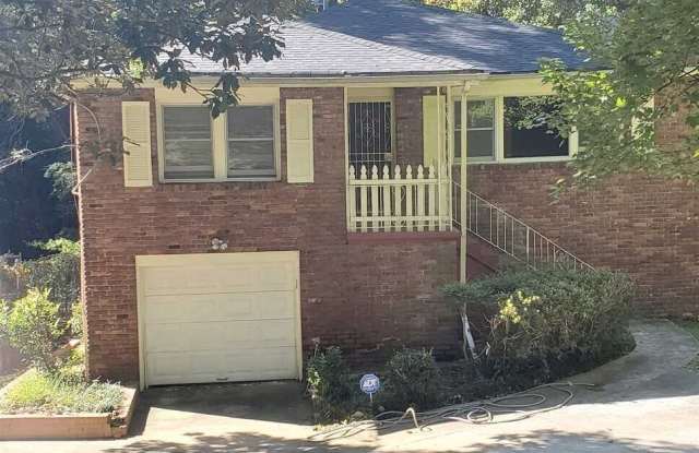 Photo of 2828 Engle Road NW