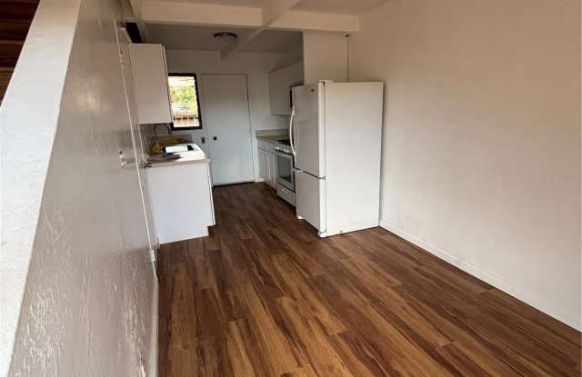 87-1536 Helelua Street