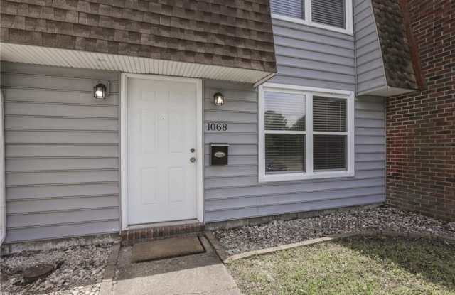 1068 Level Green Boulevard