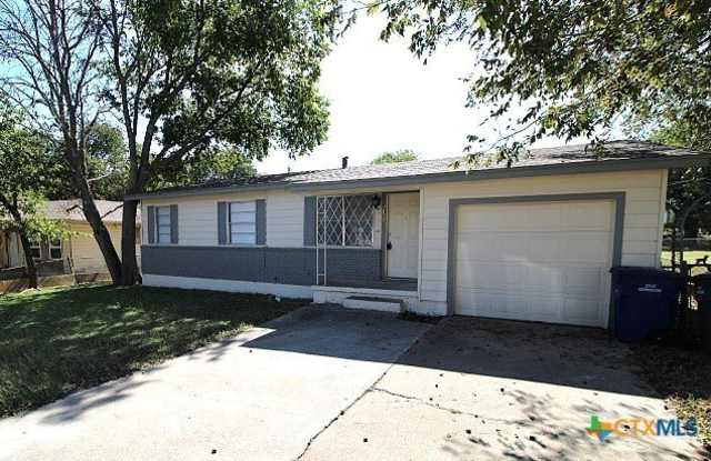 2107 Brantley Avenue