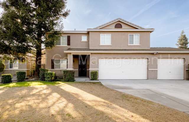 Large 4 Bedroom/2.5 Bath Home with a Large Loft - $2795 Per Month!