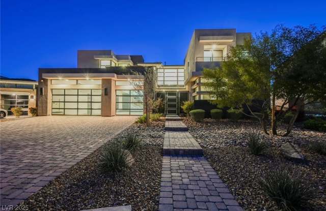 94 Glade Hollow Drive