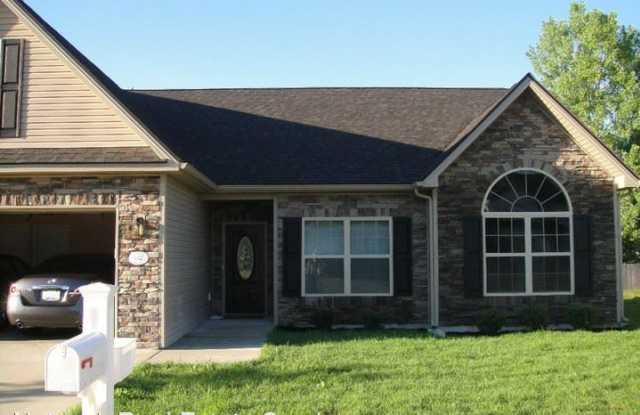 102 Ashton Walk - 102 Ashton Walk, Radcliff, KY 40160