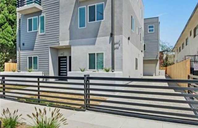 Photo of 644 N Manhattan Place