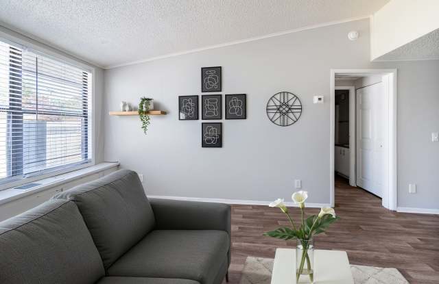 Photo of Canyon & Knox Landing