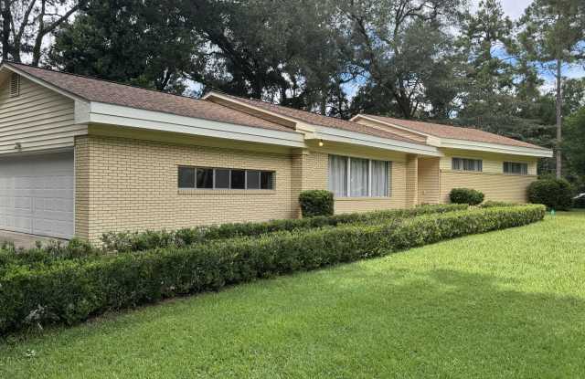 2506 Sir William Street