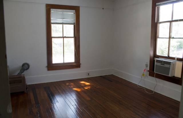 622 Ne 2nd St