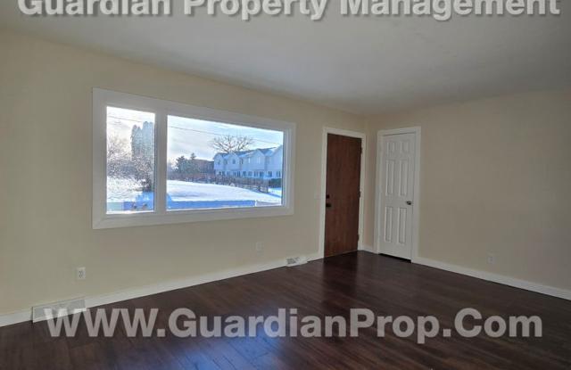 SxS duplex Available now! LVP flooring throughout, independent living areas each W/ full kitchen and laundry.