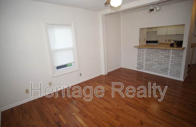 307 East Oldham Avenue