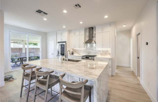 Photo of 5404 Avent Ferry Street