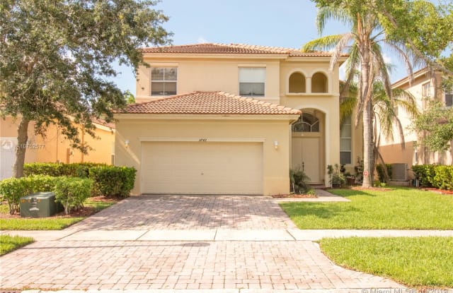 3742 NE 13th St - 3742 Northeast 13th Street, Homestead, FL 33033