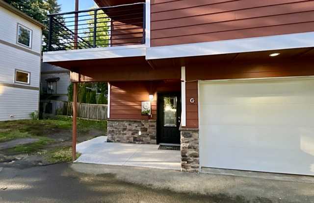 Photo of Beautiful 3 Bedroom Townhouse in Everett