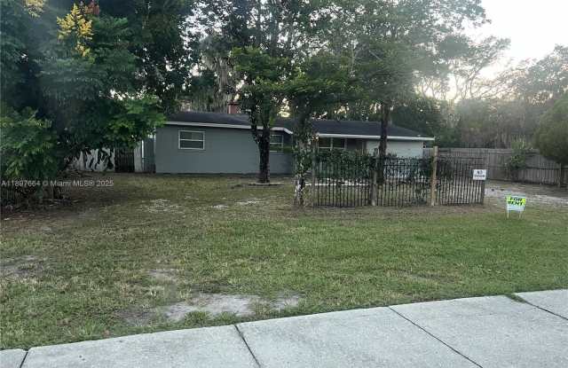 6632 Edgewater Drive