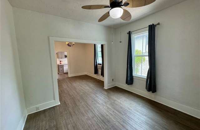 155 S Pennsylvania Avenue