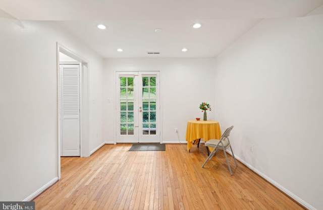 6607 HILLANDALE Road unit: 89