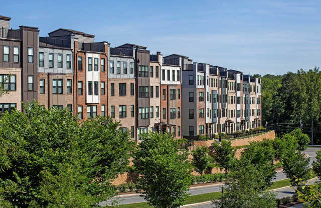 Pet-Friendly Brookhill Commons Townhome-Style Condo