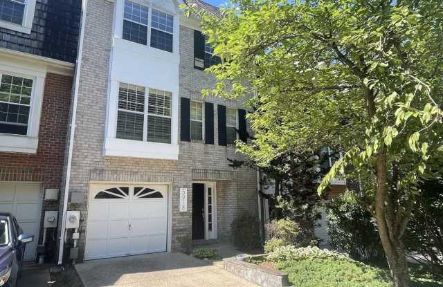 5918 EDSON Lane