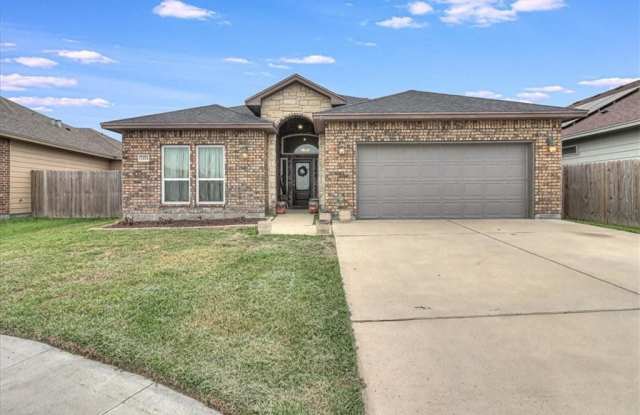 7353 Clapton Dr - 7353 Clapton Dr, Corpus Christi, TX 78414