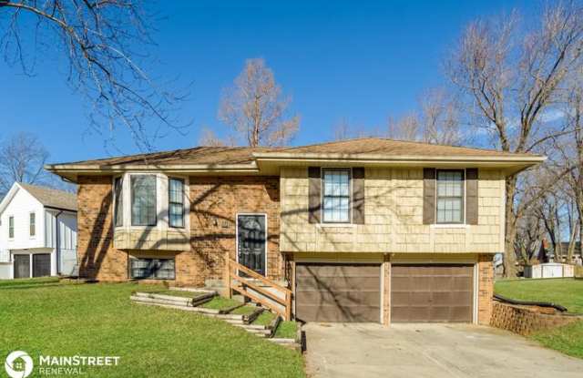 942 Fair Oaks Court