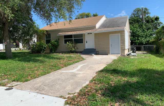 930 35th Street