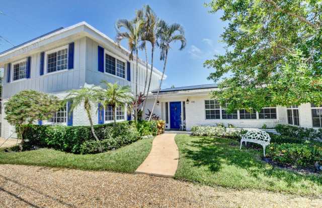 521 NW 14th Street