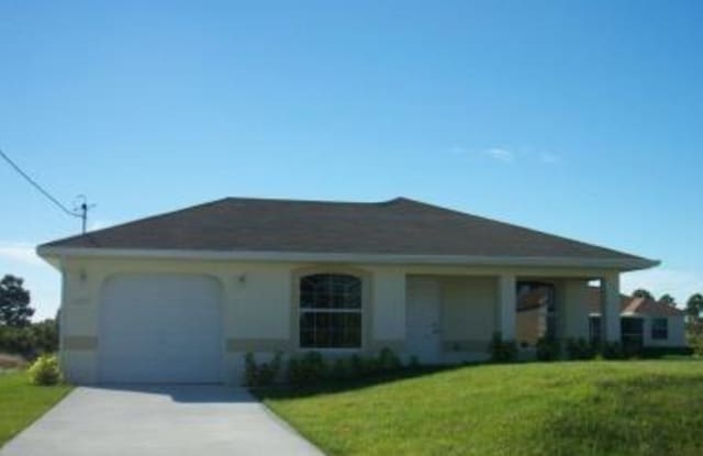 2807 13th ST SW - 2807 13th Street Southwest, Lehigh Acres, FL 33976