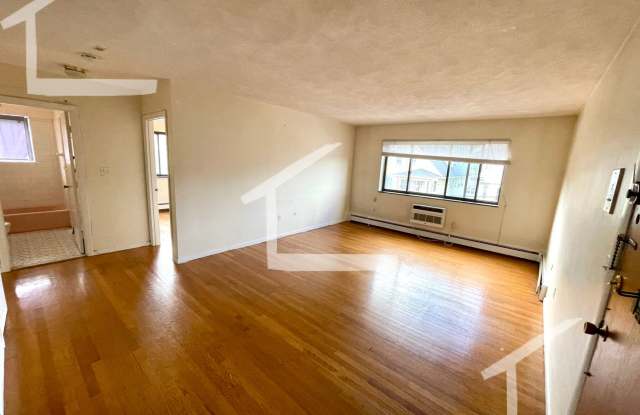 Photo of Great 2 bedroom close to BU; parking included