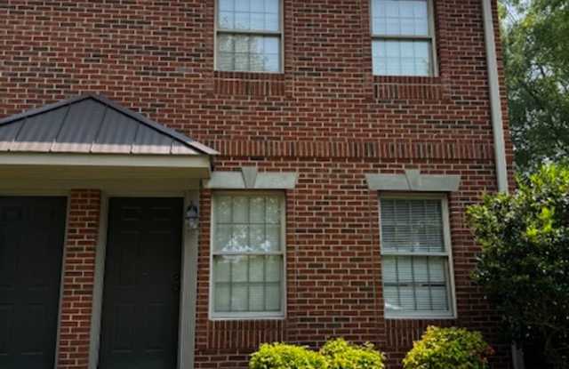 Photo of 2 Bedroom 1.5 Bath Townhouse