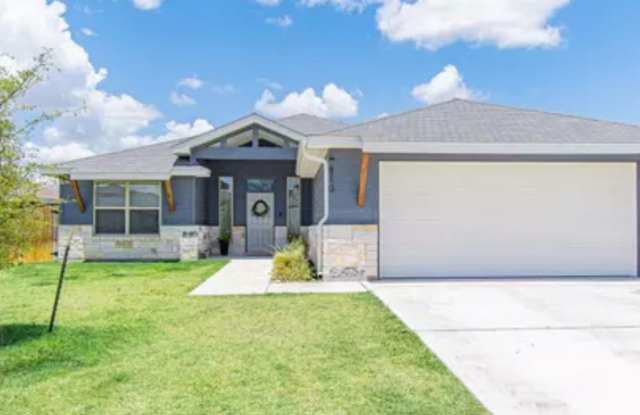 Photo of Beautiful 4 Bedroom 2 Bath Home for Rent