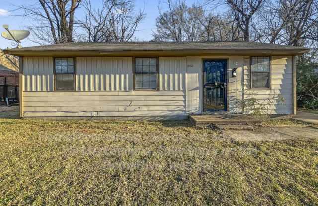 Photo of 2860 Heber Ave