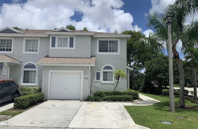 1162 SW 44th Ave - 1162 Southwest 44th Avenue, Deerfield Beach, FL 33442