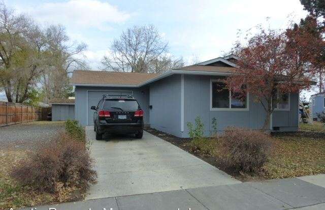 772 NW 8th Street - SFH