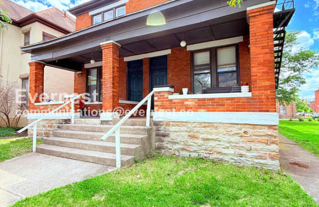 33 South Monroe Avenue