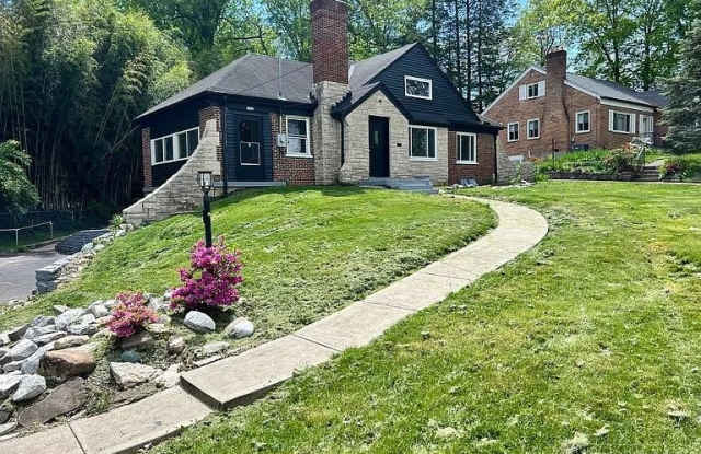 Photo of 2615 Ardmore Ave