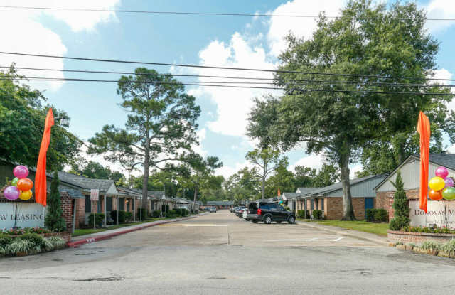 Photo of Donovan Village Apartments