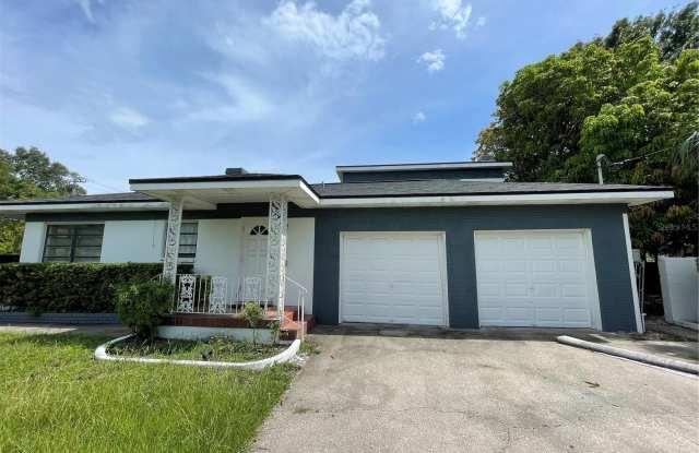 1902 W NASSAU STREET