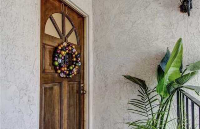 17522 Vandenberg Ln Apt 6
