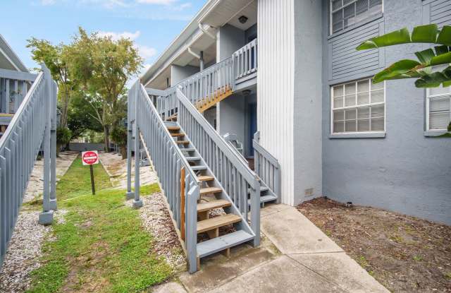 Move in by 11/30 and receive $500 off the second month’s rent! One Bedroom Condo with Easy Access to Downtown  St. Pete