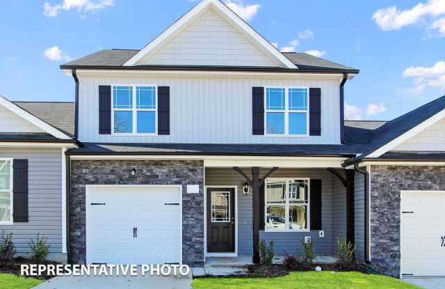 Move-In Special: Save $500 on Your First Month’s Rent -3 Bedroom Triplex in Smithfield!