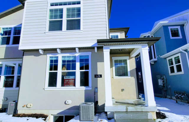 GET $1000 OFF THE FIRST MONTHS RENT!!!