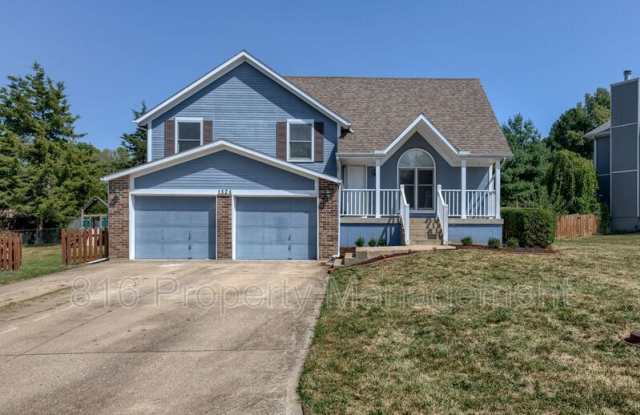 1528 Southeast Silkwood Lane