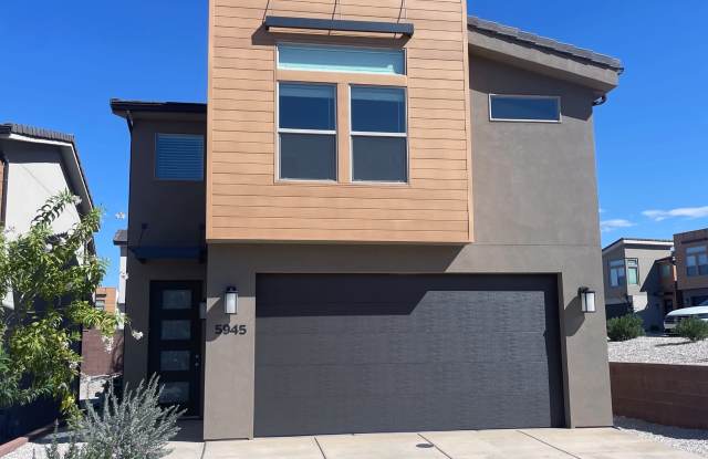 5945 Aragorn Ln