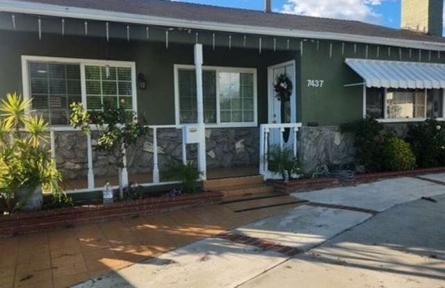 7437 Irvine