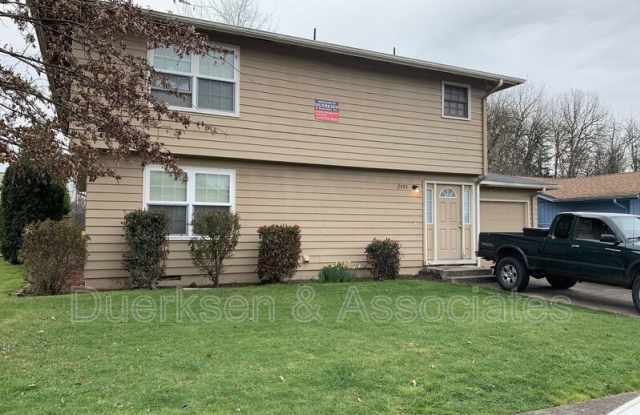 2493 NW Fairlawn
