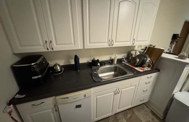 2127 University Avenue - 2