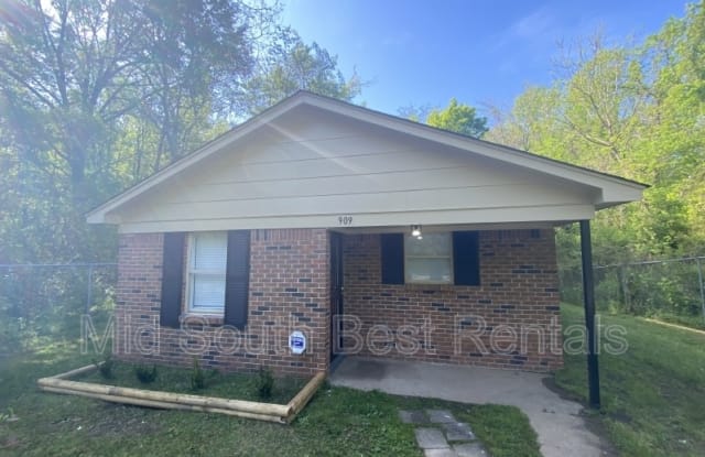 909 Calvin (South Memphis) - 909 Calvin Rd, Memphis, TN 38109