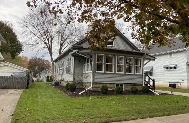 Photo of 717 S Fairview St