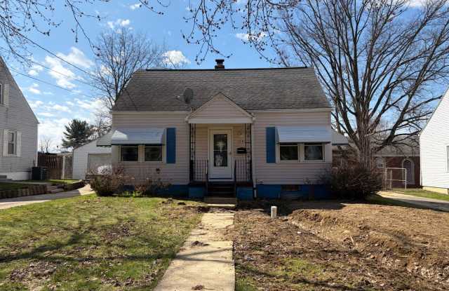 Bright Cape w/ Sunroom, Central Air, Big Basement & Backyard Shed